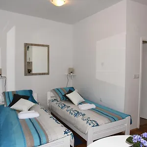 Downtown Korina Appartement