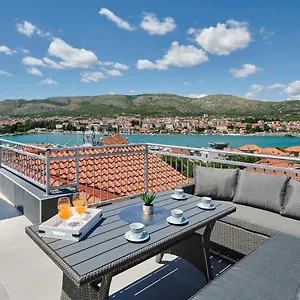  Appartement & Zaja Croatie